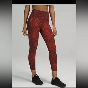 Lululemon Wunder Train High-Rise Tight 25" Womens Size 14, Pre-owned.